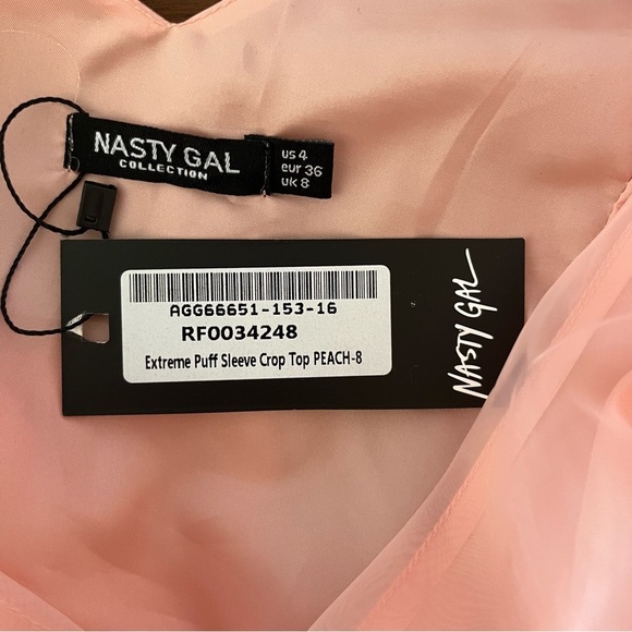 NASTY Gal Extreme Puff Sleeve Crop Top in Peach BNWT - Picture 8 of 11